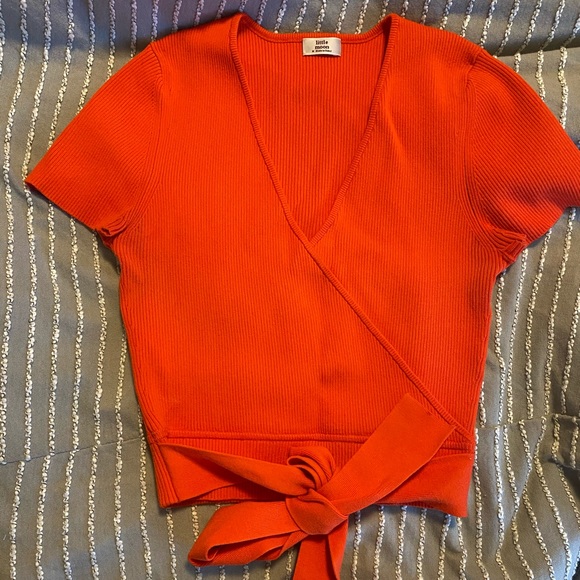 Aritzia little moon top - Picture 2 of 4